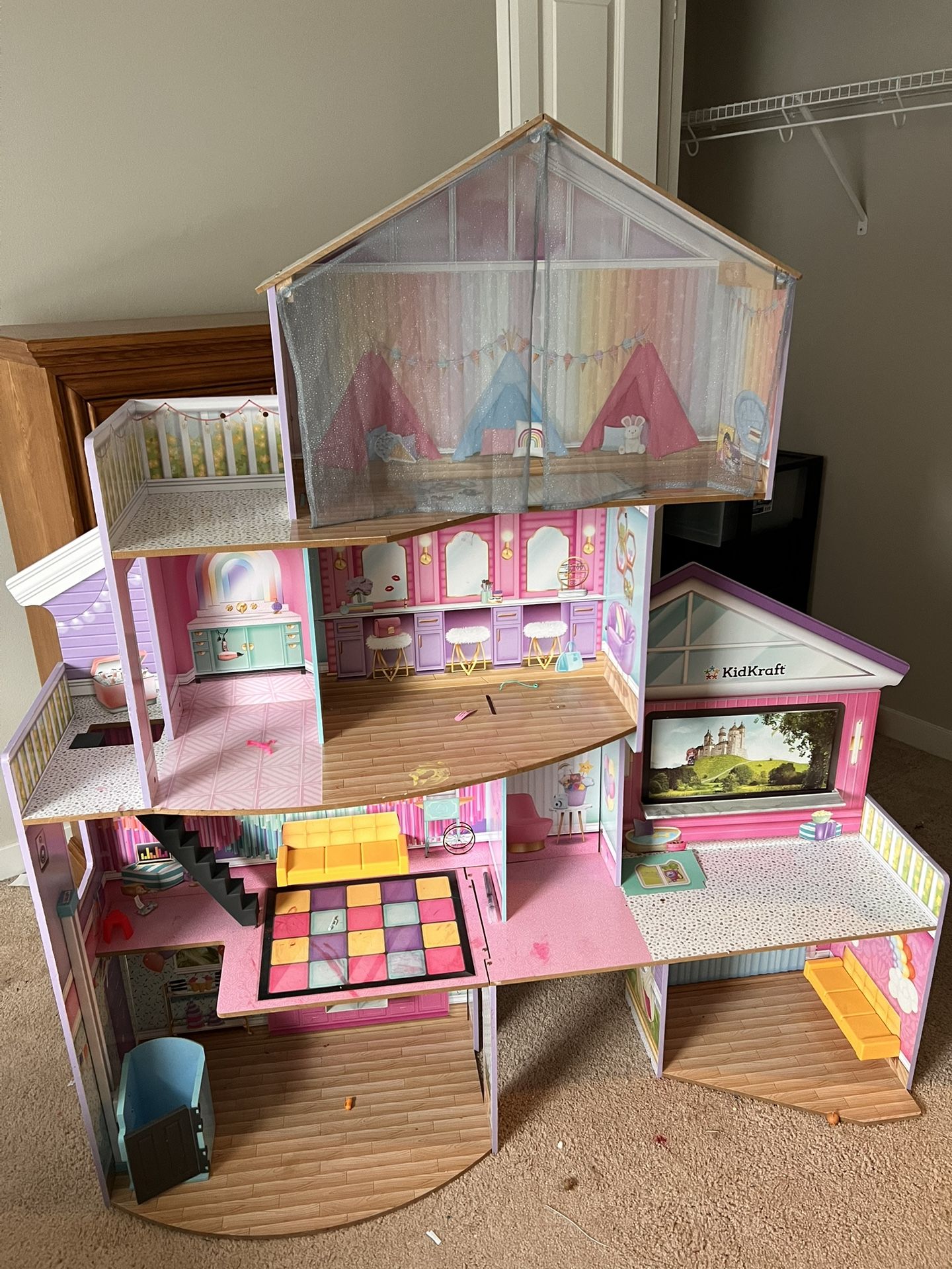 Two Doll Houses For Free