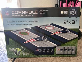 Cornhole set