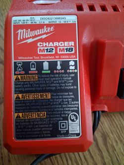 Milwaukee charger m12 m18