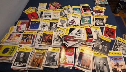 800 + Broadway Playbills ($2 - 65!) + Broadway Ad mailers!