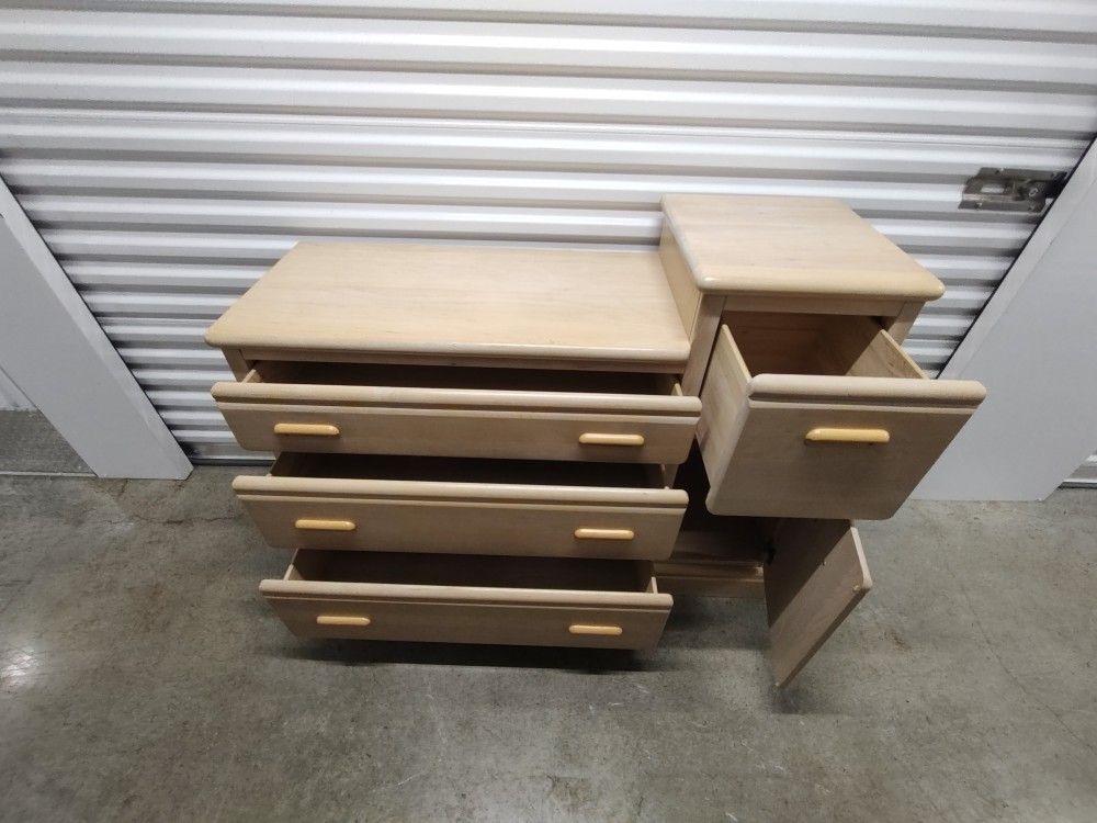 Wood Dresser, Free Delivery👍