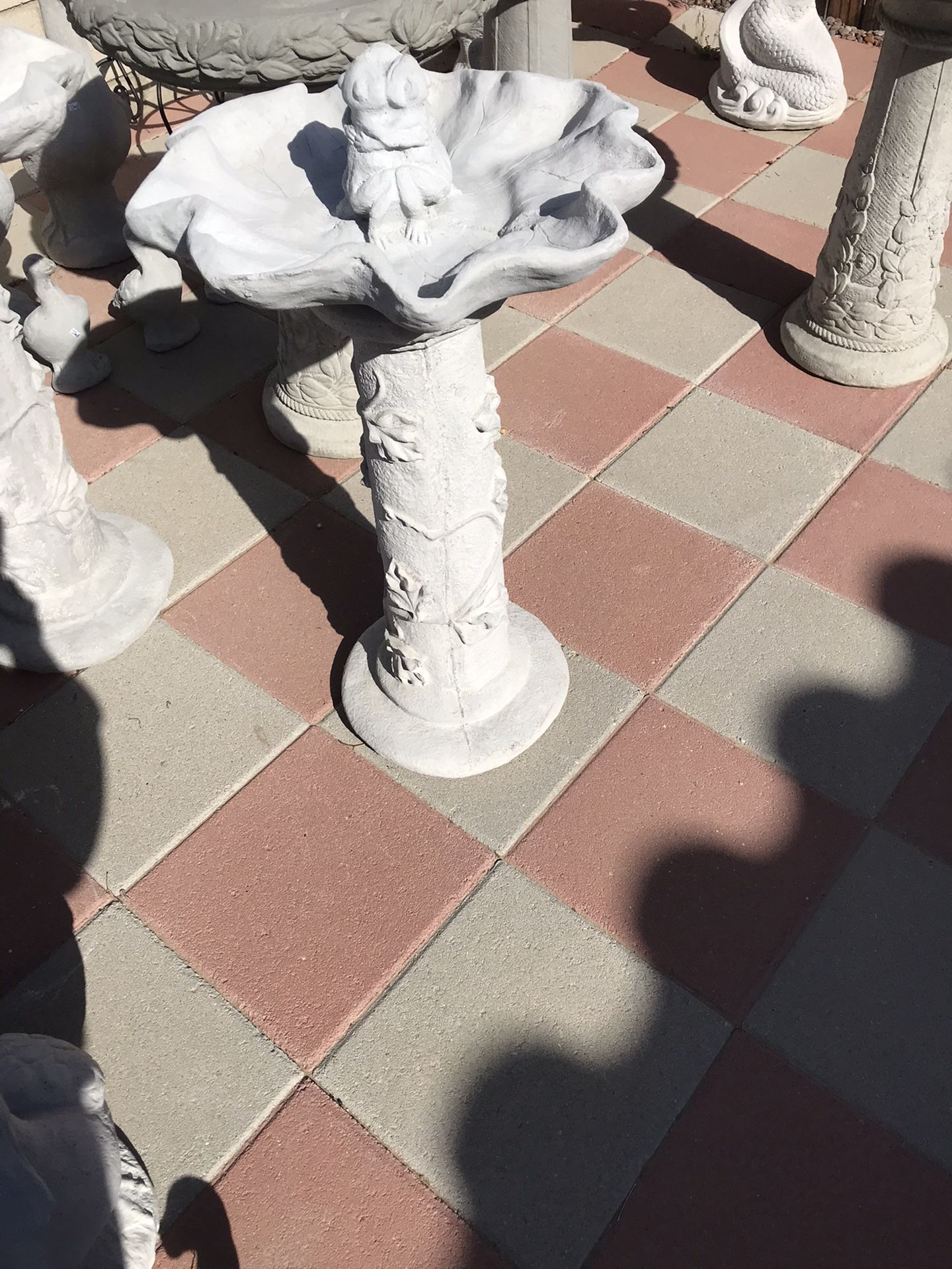 New Bird Bath Beautiful Yard Decoration