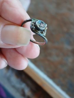 Small ring ladies