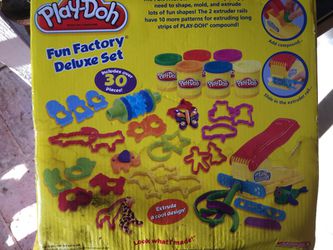 Play Doh Fun Factory Deluxe Set