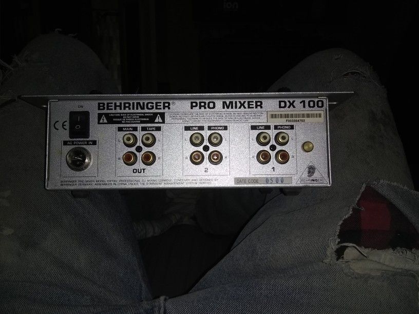 Behringer pro mixer dx100