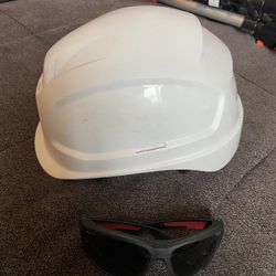 Hard Hat & Milwaukee Safety Sunglasses-NEW! 