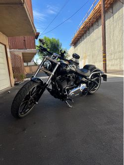 2014 Harley Davidson breakout FXSB