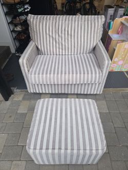 CHAIR AND OTTOMAN SET