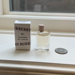 Multiple Mini Perfumes 
