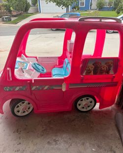 Barbie electric camper