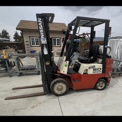 Nissan forklift 
