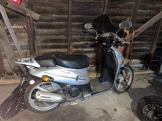 Motor Scooter
