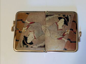 Sewing Travel Fully Equipped Gold-Tone Case Japanese Shunga Art