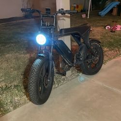 Ouxie V8