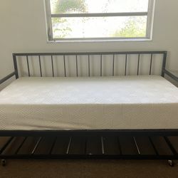 Trundle Bed, Two Full Size beds
