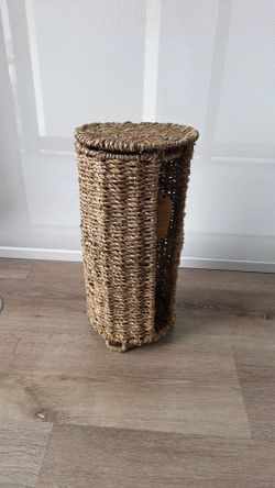 Toilet paper holder