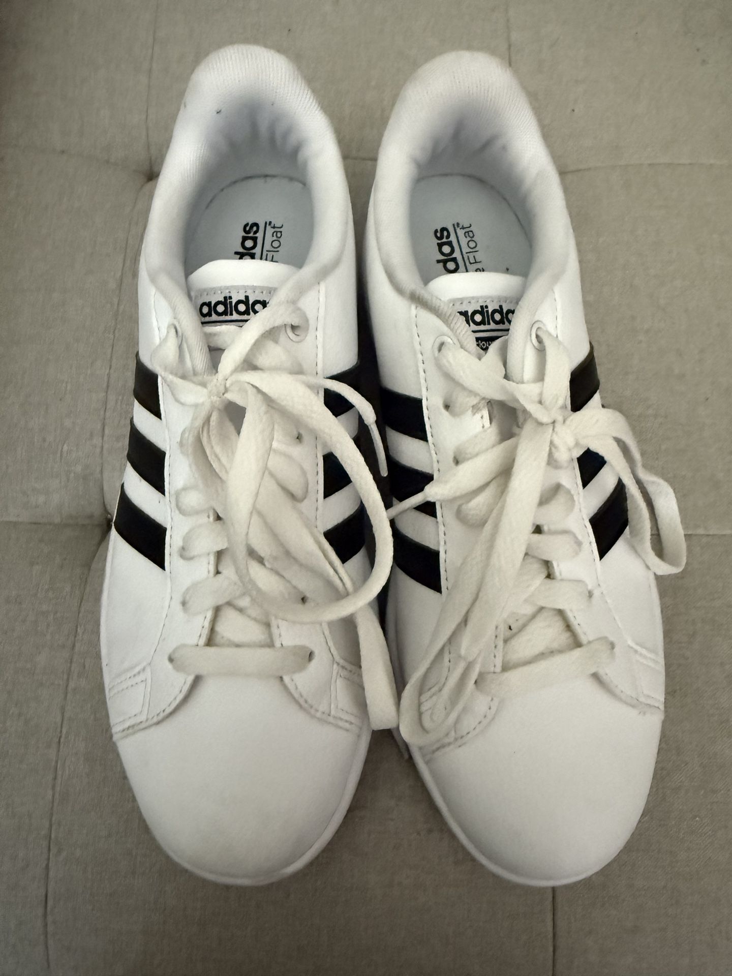 Adidas Court Cloudfoam Size 8