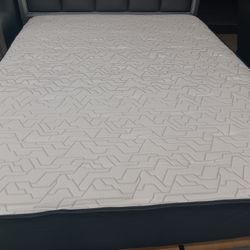 *Wow!!!*---Embody Luxury Foam Queen/King Mattress And Foundation Sets---From $699!!!---Delivery And Financing😉