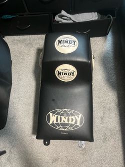 Windy Wall Mount Boxing MMA Training Uppercut Punching Bag , Black