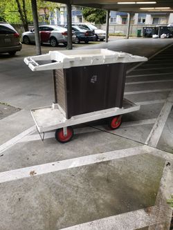 Rubbermaid Heavy duty Kart