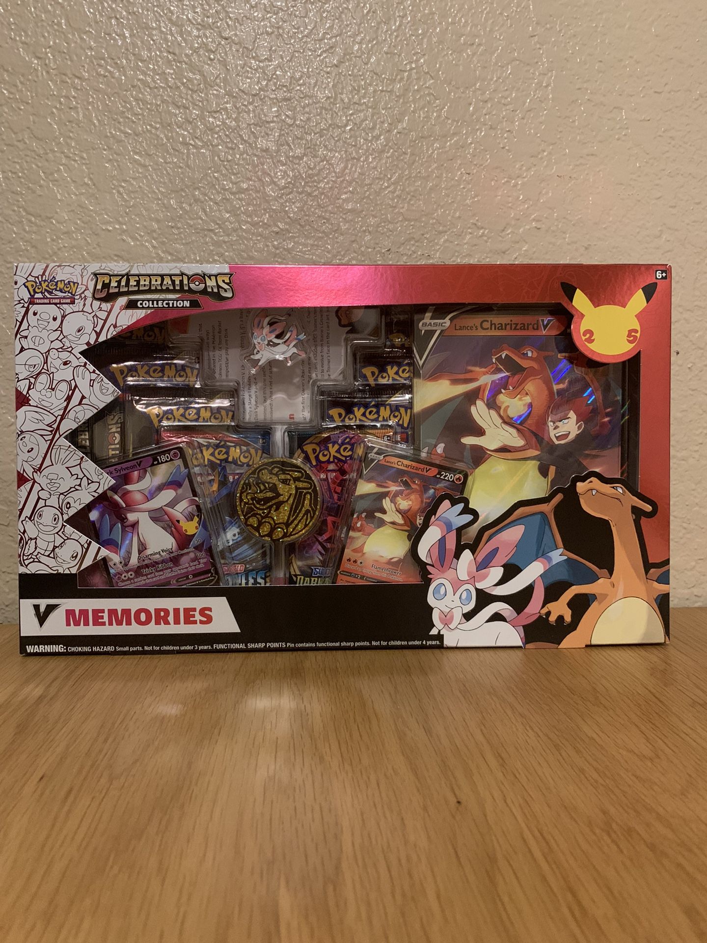 Pokémon Celebrations V Memories Lance’s Charizard Box