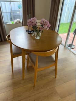 Threshold Astrid Mid-Century Round Extendable Dining Table with 4 Chairs FULL SET