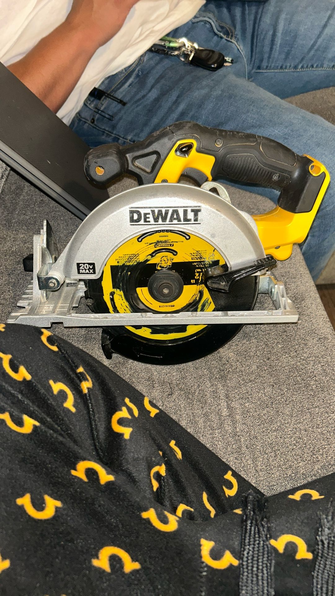 Dewalt skill saw