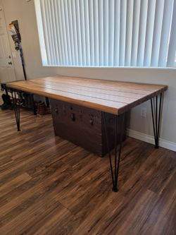 Dinning Table