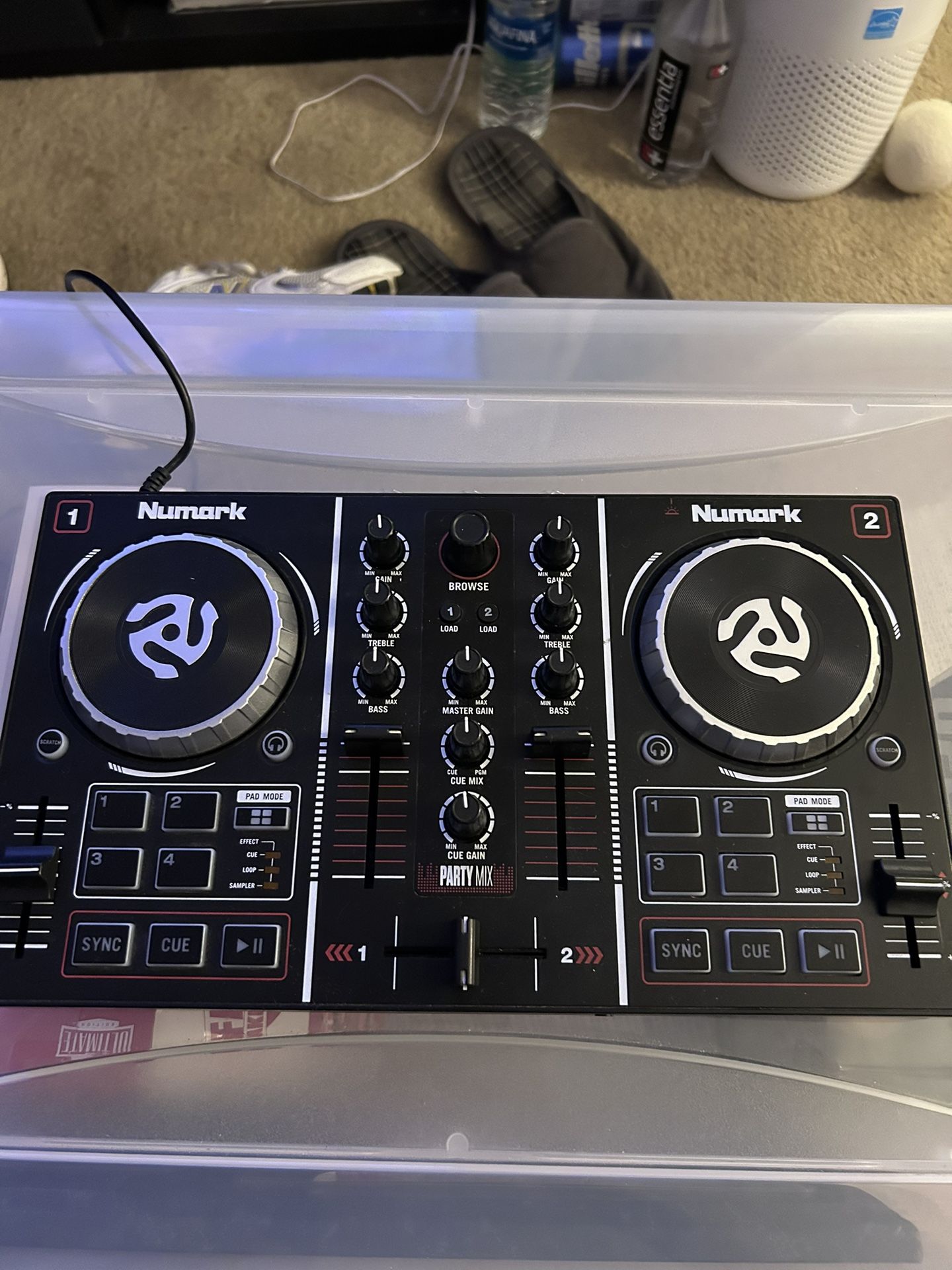 Numark Party Mix DJ Mixer