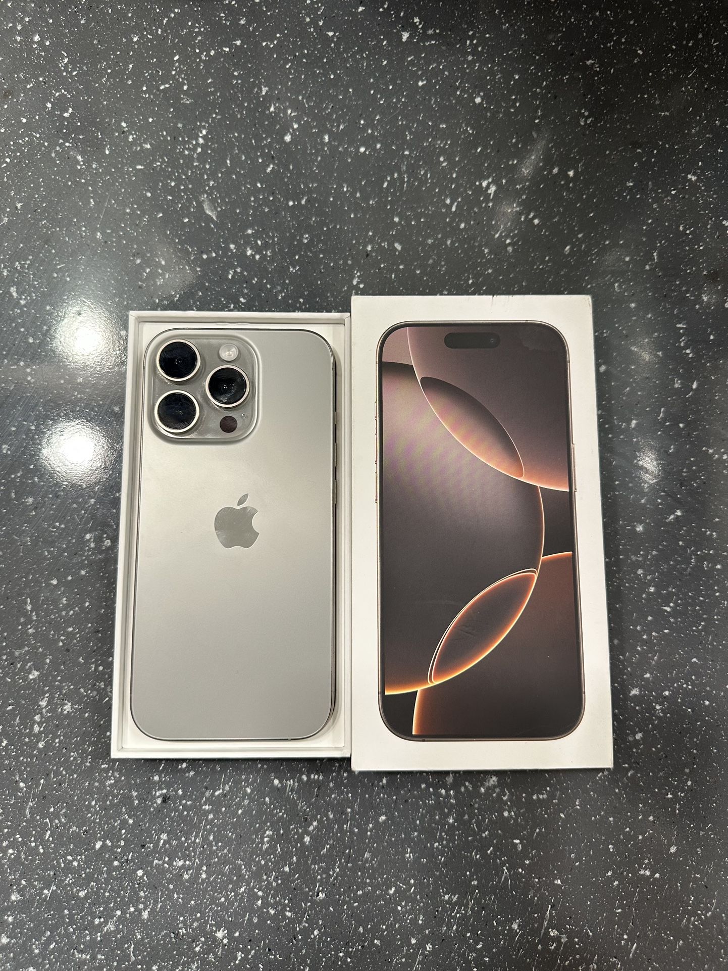 iPhone 16 Pro [128 GB] Unlocked