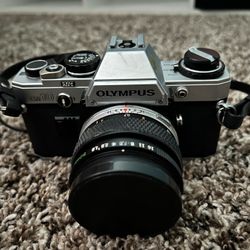 Olympus OM10 Camera