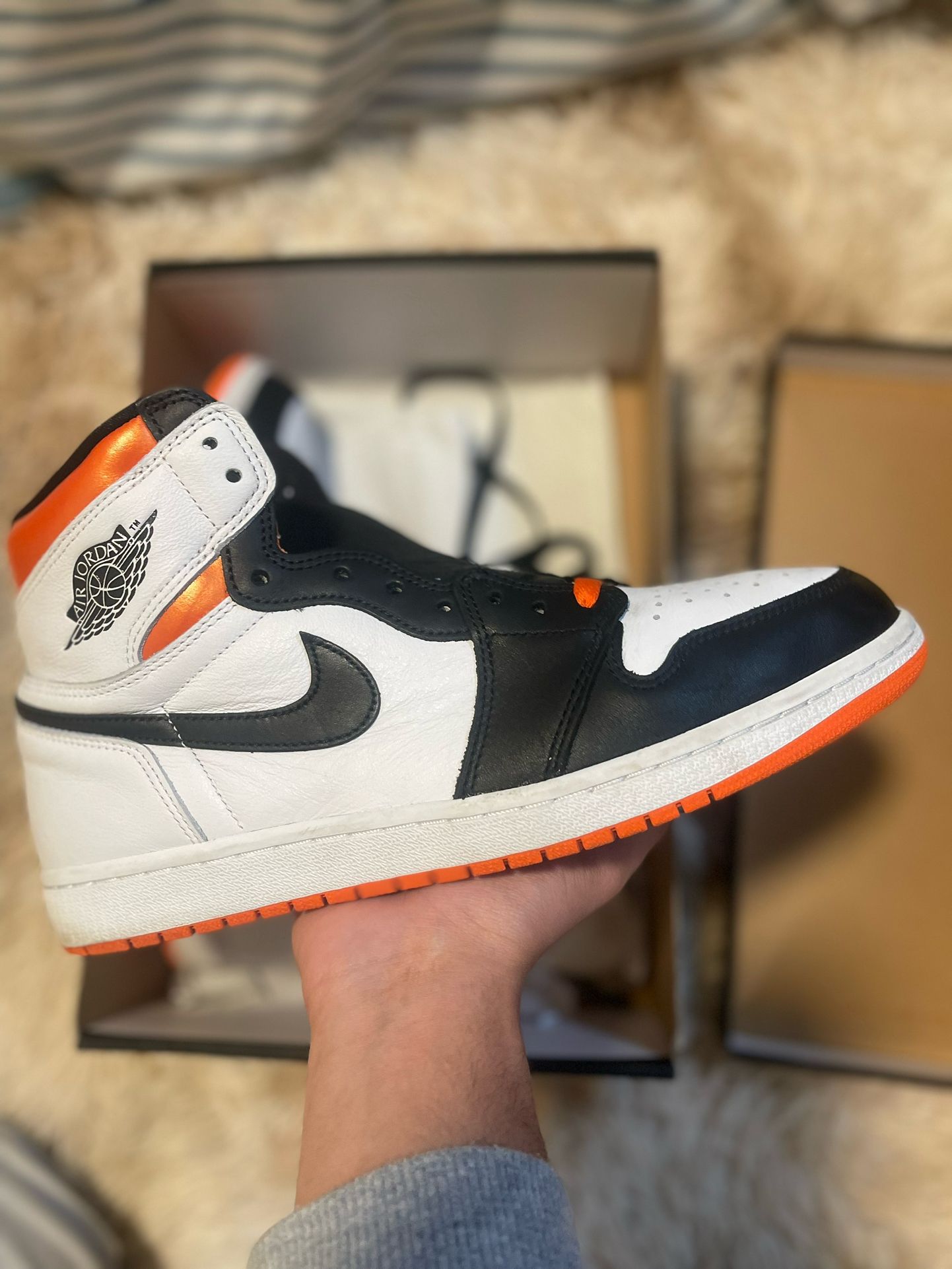 Jordan 1 High Electro Orange