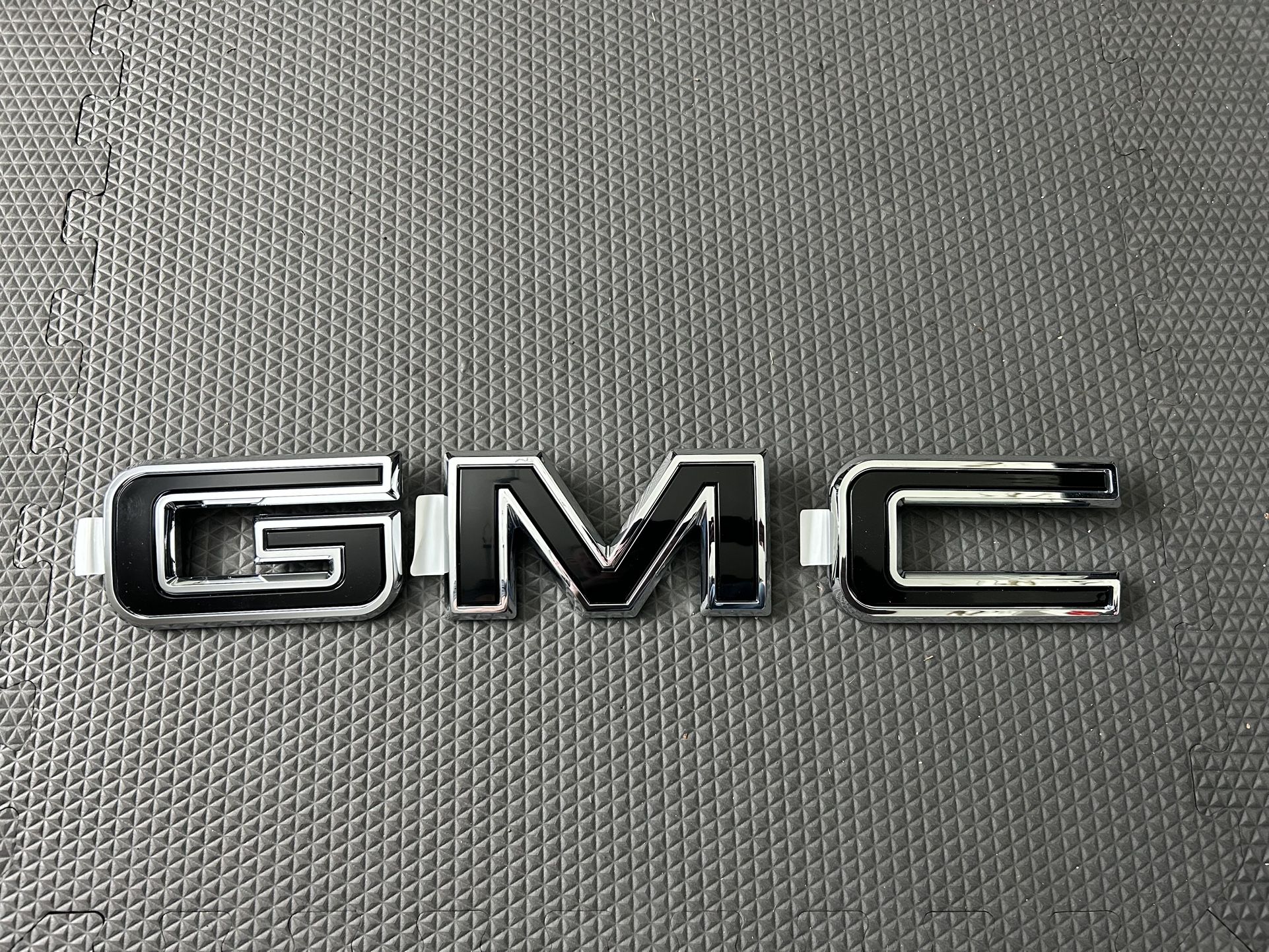Rear GMC Black Emblem
