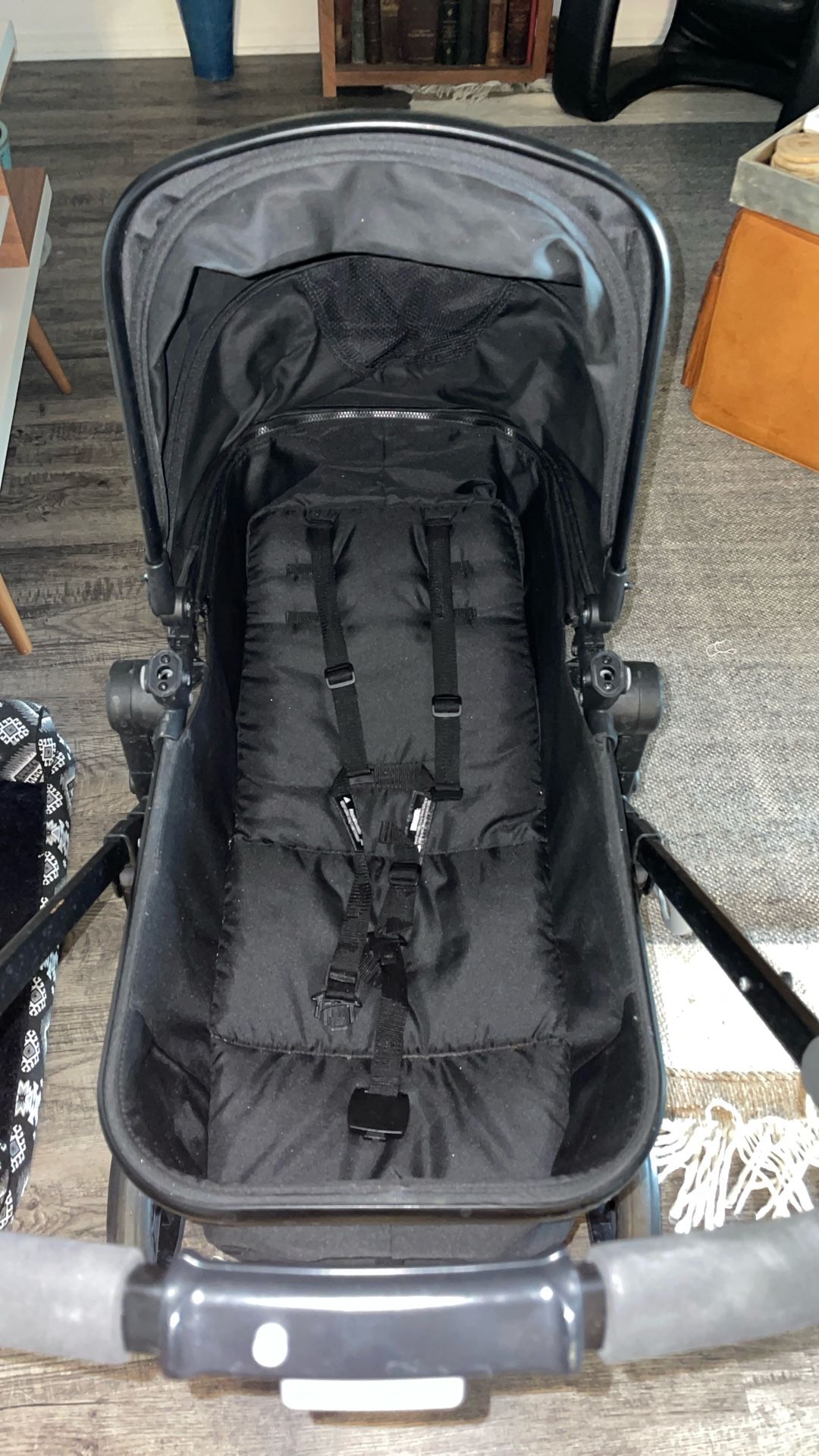 Baby Joy Stroller/bassinet