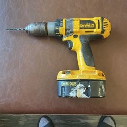 Power Drill With 2 Battery And Charger 