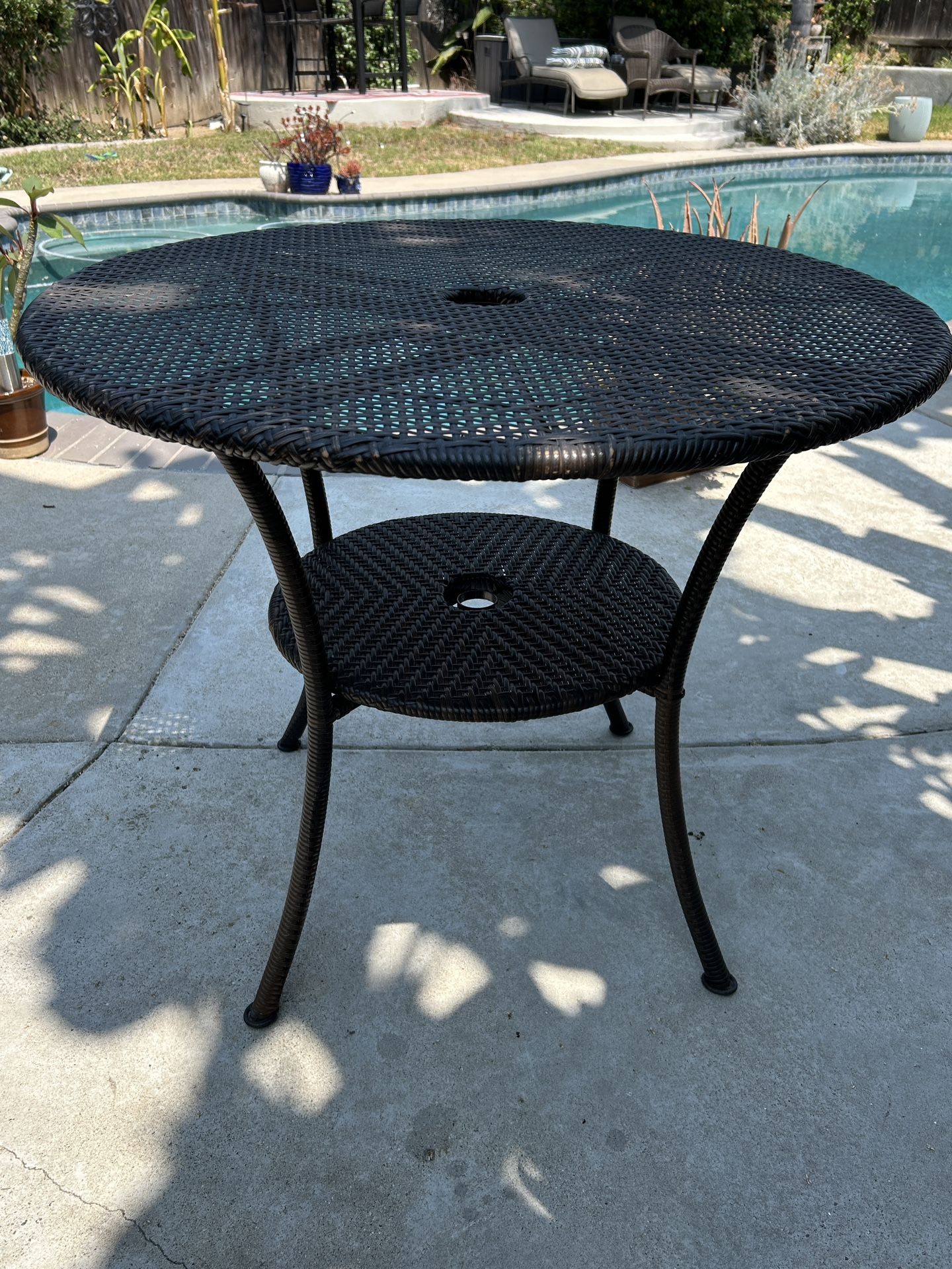 Outdoor Patio Table, Pier, One, Umbrella, Hole, Good Condition, Sturdy, See My Profile For More Outdoor Furniture, No Lowball Offers, Priced To Sell