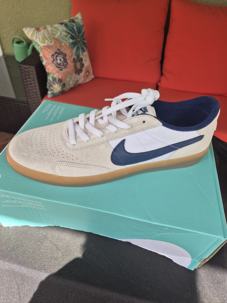 Brand New Nike SB Heritage Vulc