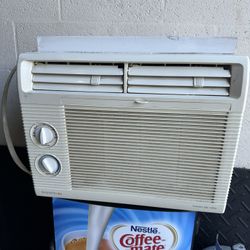 Window AC unit