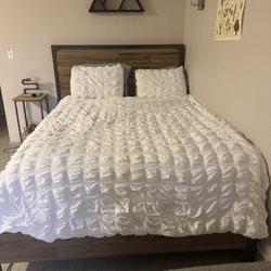 Wooden Bed Frame/ Full Size Mattress