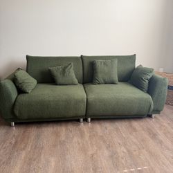 Green Cloud Sofa w/ 4 throw pillows