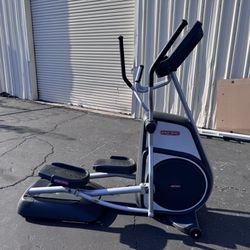 Star Trac Total Body Elliptical In Excellent Condition (Delivery Included)