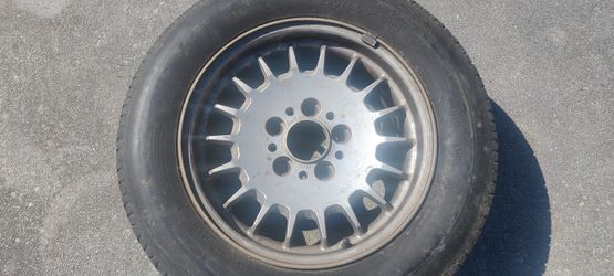 One old school BMW wheel