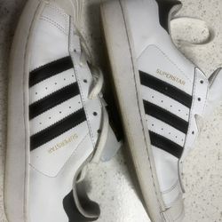 Man’s Adidas Superstar 11