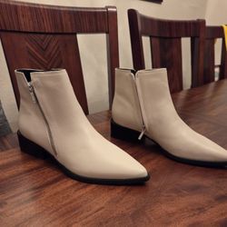 NEW MARC FISHER LTD WHITE LEATHER BOOTS SIZE 7