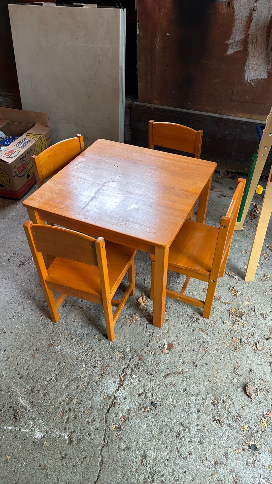 Childrens Table And Chairs And Art easel 