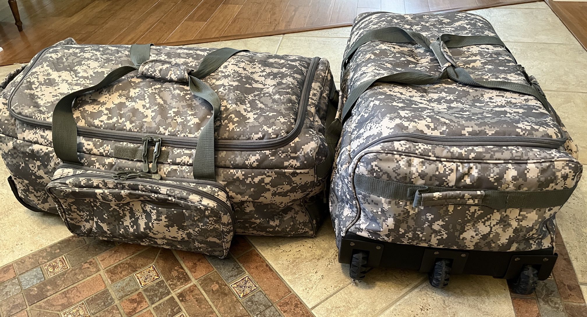 Large Rolling Military Duffle Bag 