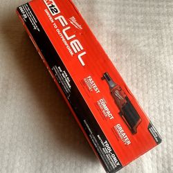 📌Milwaukee M12 FUEL 12-Volt Lithium-Ion Brushless Cordless High Speed 3/8 in. Ratchet (Tool-Only)👉PRECIO FIRME NO MENOS👉$120 new