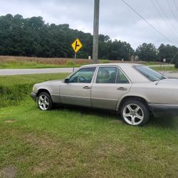 1995 Mercedes-Benz E-Class OBO $2500