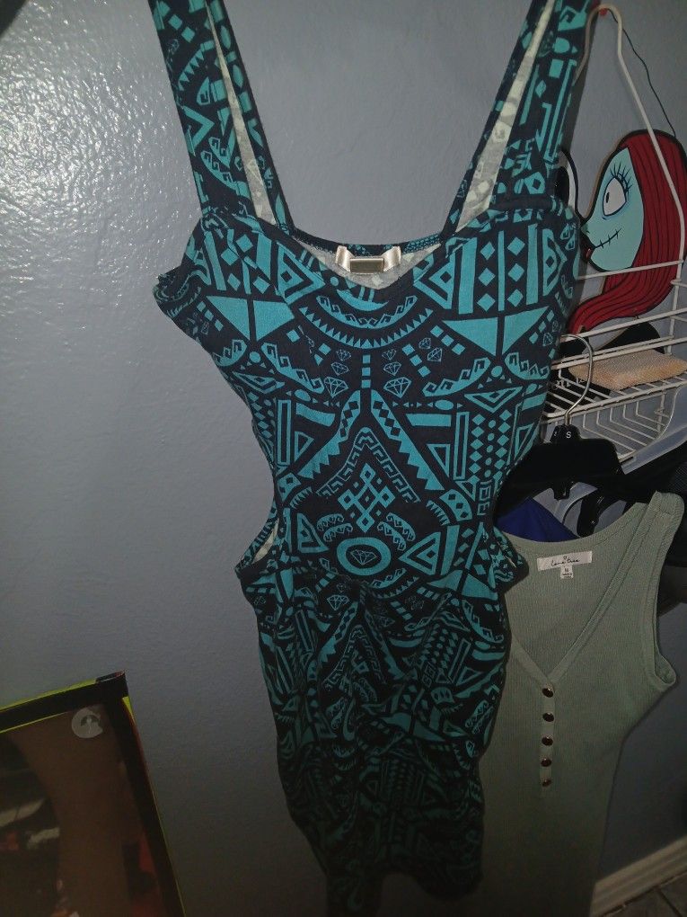 CLOTHES Bundle (WOMENS)