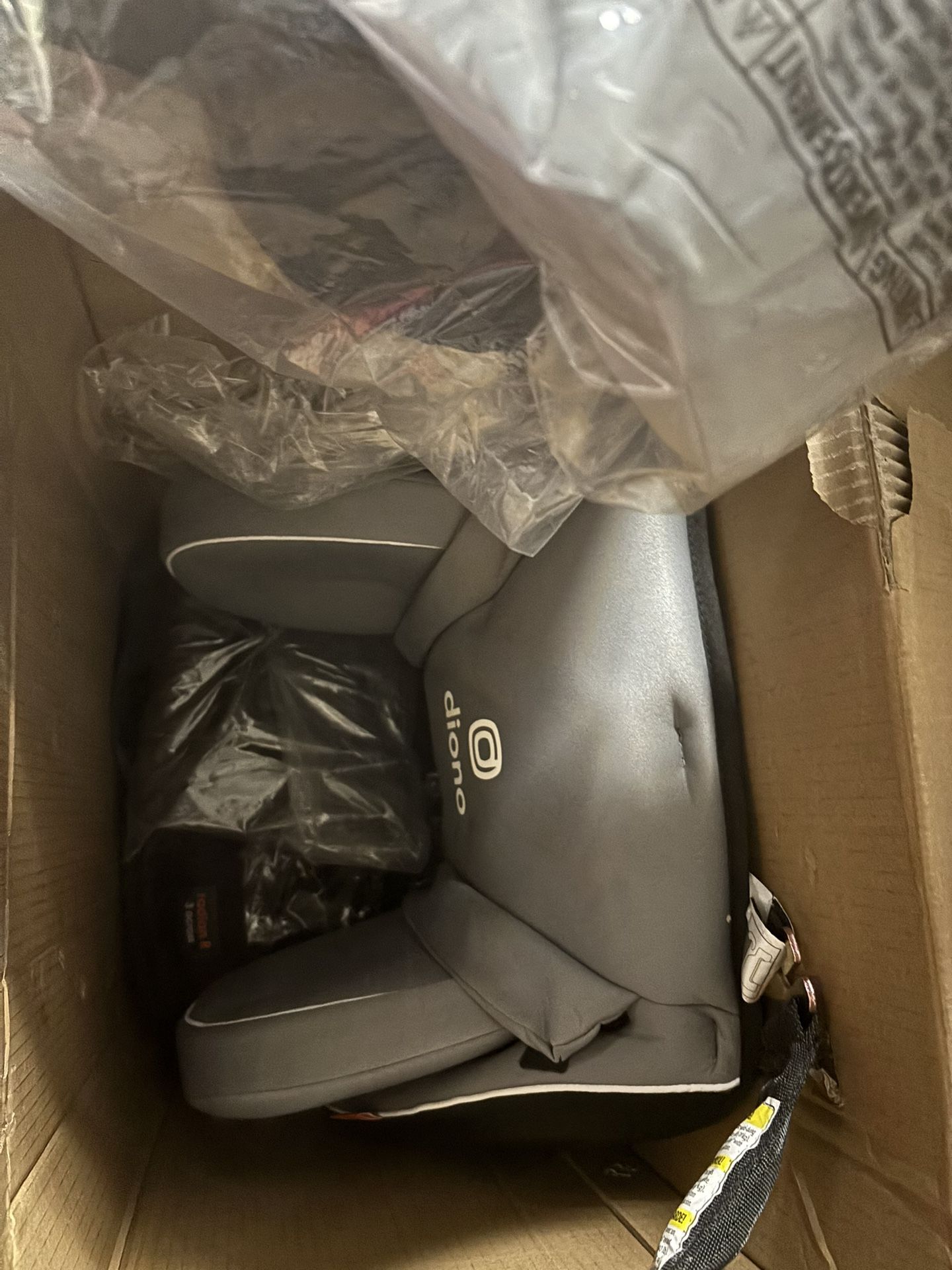 NEW! Diono 3RXT convertible Car Seat